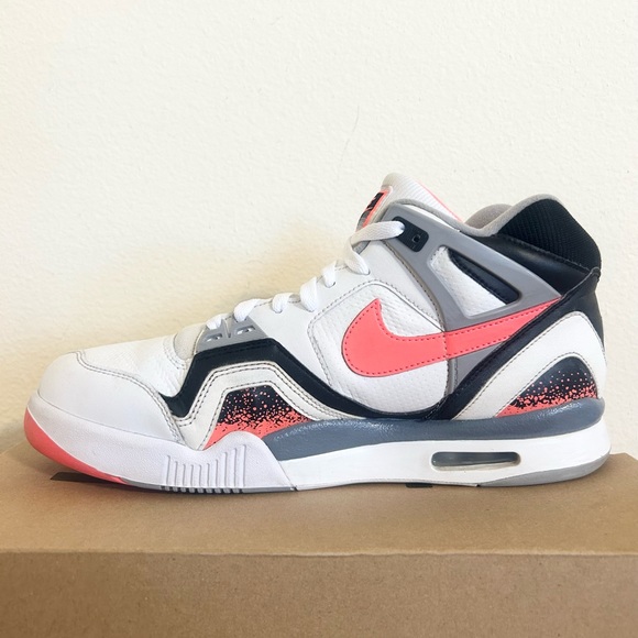 SOLD ❌ Nike Air Tech Challenge 2 Hot Lava size 10.5 CJ1437-100 PRE-OWNED - Picture 4 of 9